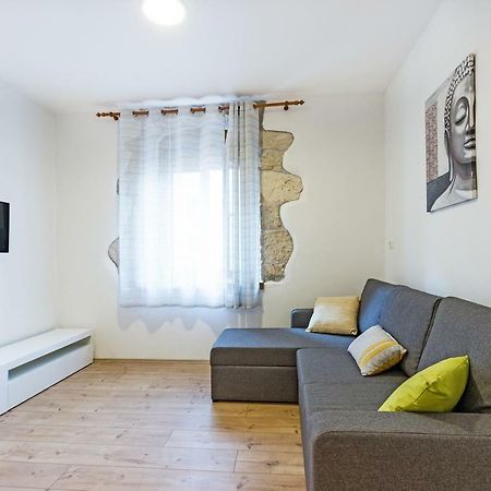 Cozy Apartment 10 Min From The Beach Πούλα Εξωτερικό φωτογραφία