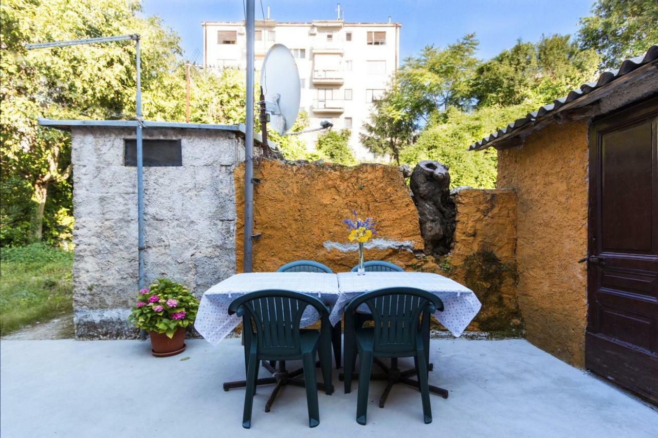Cozy Apartment 10 Min From The Beach Πούλα Εξωτερικό φωτογραφία